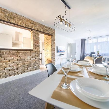 Contractor Accommodation Near Heathrow, Windsor Minutes From M4 Slough Exterior foto